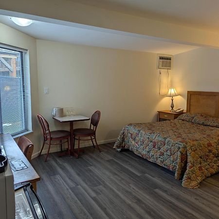 Summerland Motel Bagian luar foto