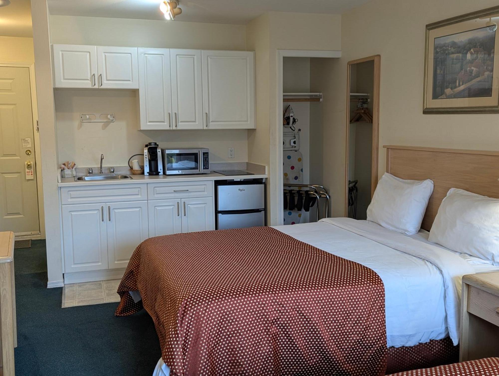 Summerland Motel Bagian luar foto